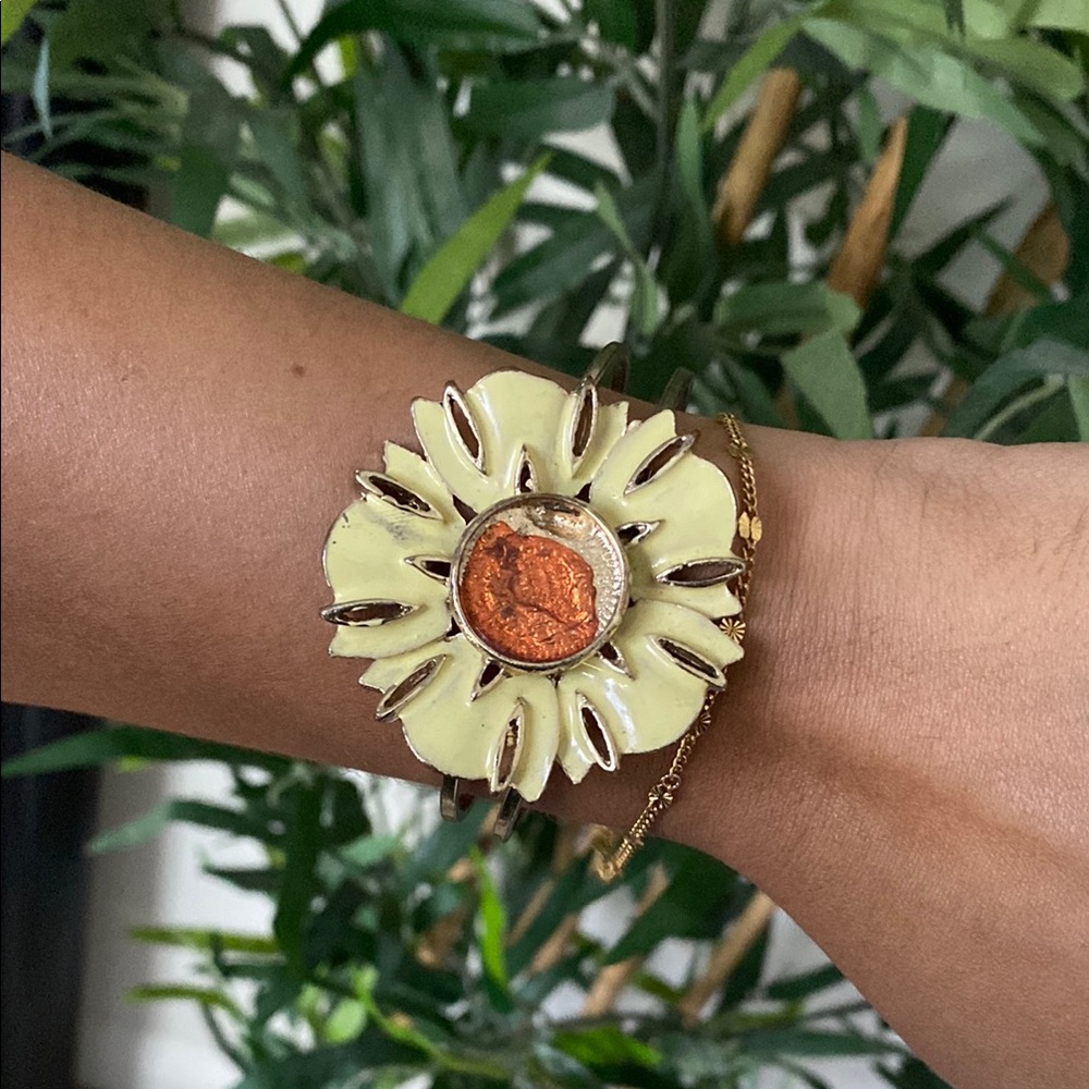 Gold and Cream Floral Bracelet